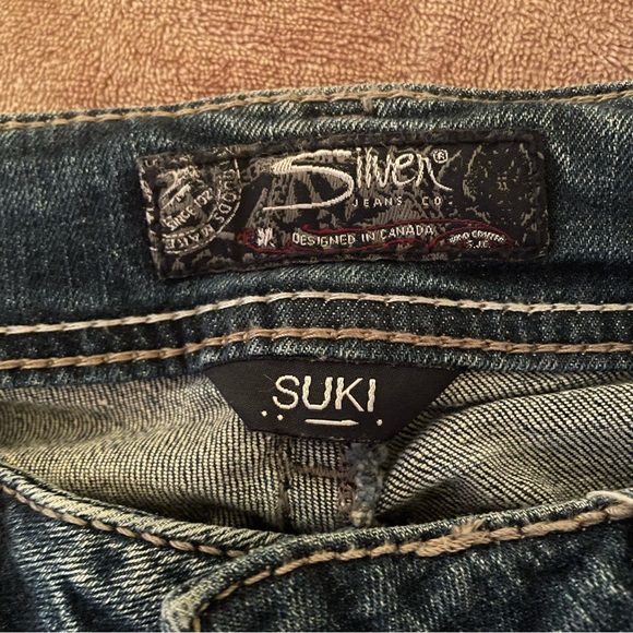 Silver Suki Super Stretch Jeans - Picture 4 of 15